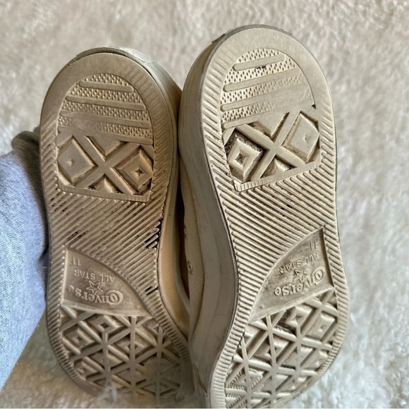 CDG x Converse Heart Low Sneaker - Picture 8 of 8